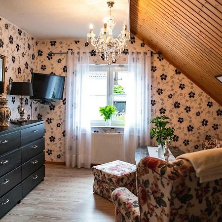 Das Blaue Haus Daufenbach エクステリア 写真