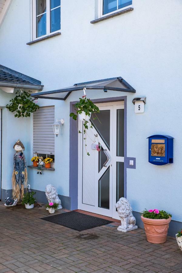 Das Blaue Haus Daufenbach エクステリア 写真